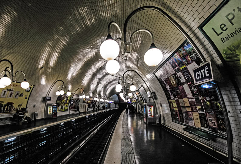 Die Pariser Métro - ein Wunderwerk der Technik - Klassenfahrten Blog